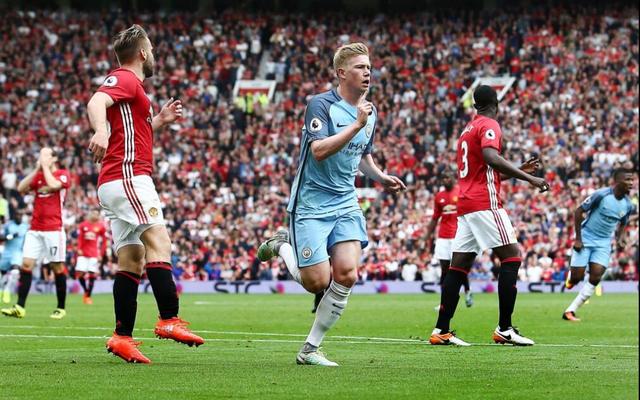 玩球赛报：英超-曼市德比曼城2-1曼联 新星传射伊布破门