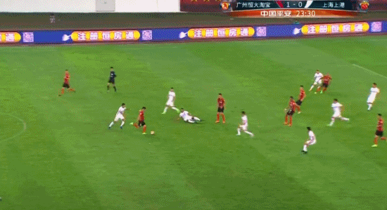 玩球赛报：恒大3-2终结上港6连胜 于汉超传射高拉特绝杀