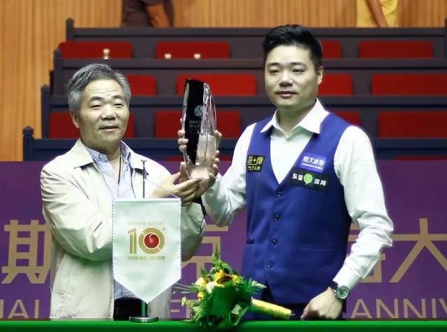 玩球头条：丁俊晖母亲30日病故 半年的状态低迷事出有因