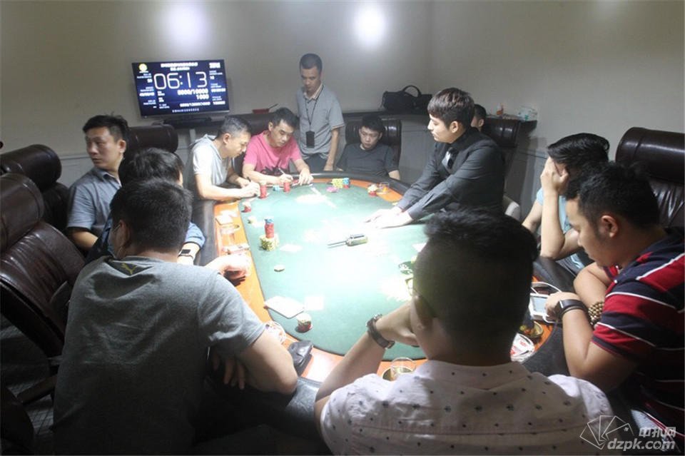 玩球头条：深圳警方派出卧底破涉案金额600万德州扑克赌博案