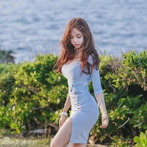 玩球花边：韩国模特赵敏英魔鬼身材爆红网络 写真性感惹火