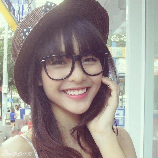 体坛花边：越南19岁美女拳击手黎颜性感私照 19岁早已身家过亿