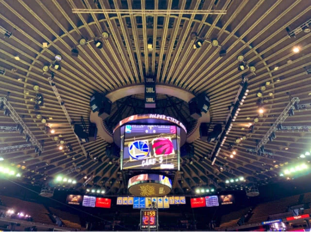 NBA总决赛G3发生了啥？詹皇单核带队有多难 库里体会到了