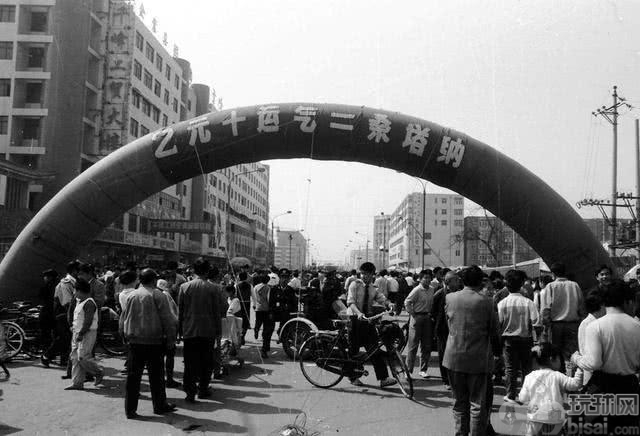 2元真的能中500万？最熟流程的彩票店老板们为何没中