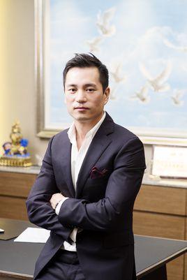 博彩资讯：安以轩老公陈荣炼：白手起家混迹赌场 最终身价百亿