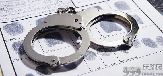 马卡蒂一中国小伙不戴口罩出街被捕 欲贿赂警察罪加一等 马卡蒂一中国小伙不戴口罩出街被捕 欲贿赂警察罪加一等