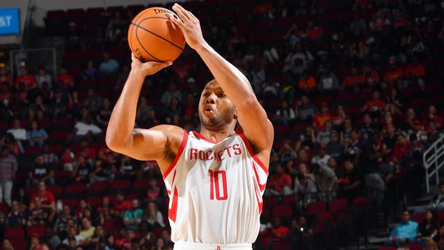 中外专家超级预测：詹皇MVP 仅一人看好骑士夺冠