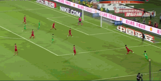 玩球赛报：上港1-0送国安4轮不胜 奥斯卡制胜博阿斯遭驱逐