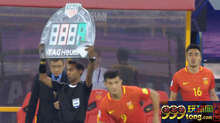 玩球头条：还有希望！国足1-0乌兹别克 郜林绝杀
