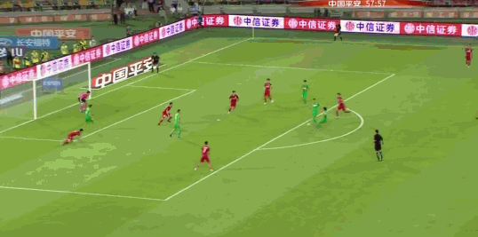 玩球赛报：上港1-0送国安4轮不胜 奥斯卡制胜博阿斯遭驱逐