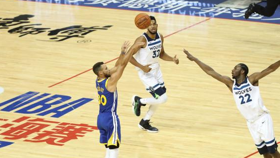 玩球资讯：2017NBA中国赛难忘瞬间 库里场内外都是主角
