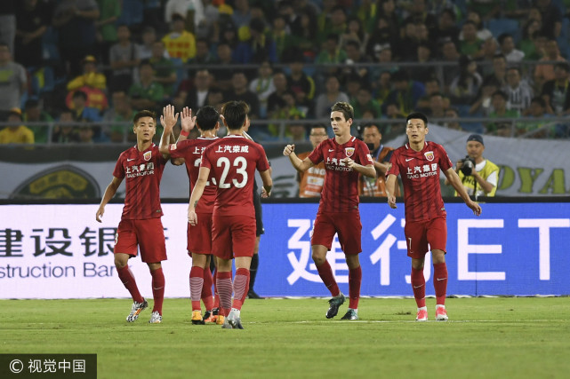 玩球赛报：上港1-0送国安4轮不胜 奥斯卡制胜博阿斯遭驱逐