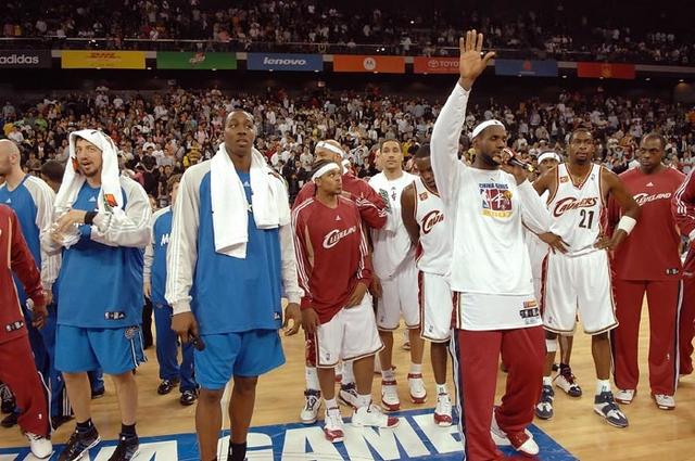 玩球网报：传骑士和小牛出战2018年NBA中国赛