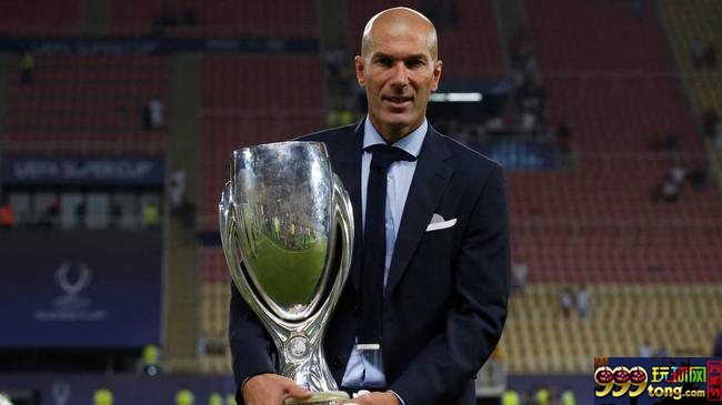 玩球资讯：FIFA年度最佳教练候选 两大神帅挑战齐达内