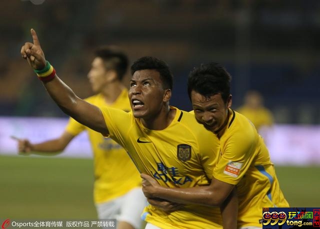 玩球赛报：泰达1-1苏宁曹阳头槌破门 R马补时贡献绝平球