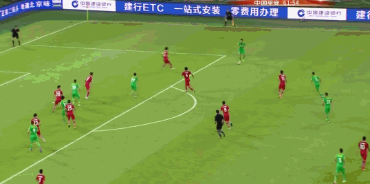 玩球赛报：上港1-0送国安4轮不胜 奥斯卡制胜博阿斯遭驱逐