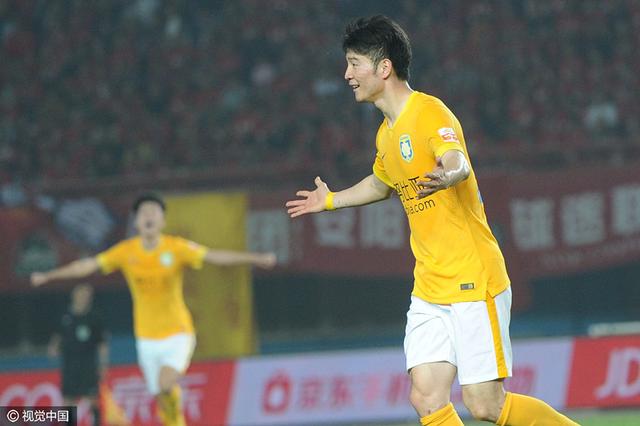 玩球赛报：榜首大战苏宁1-0建业继续领跑 吉翔抽射绝杀