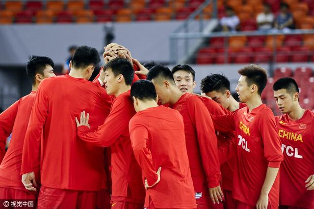 玩球网报:男篮奥运名单6月将初定 竞争惨烈！8人将被裁