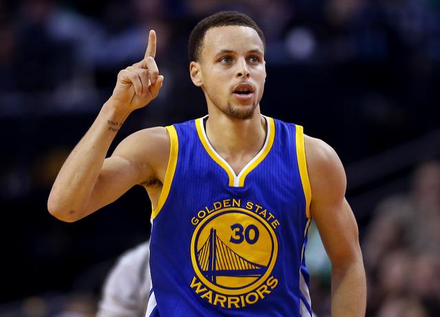 玩球头条：库里蝉联常规赛MVP 比肩詹皇乔丹成历史第11人