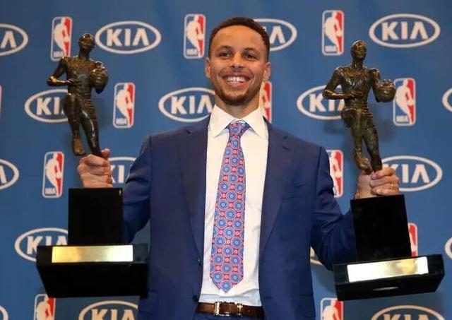 博彩快讯：难相信库里成全票MVP 乔丹才应是第1人