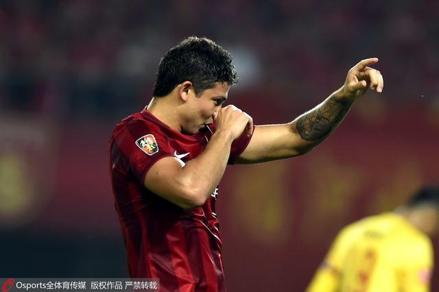 玩球赛报：上港2-0华夏幸福止6场不胜 埃神破荒武磊进球
