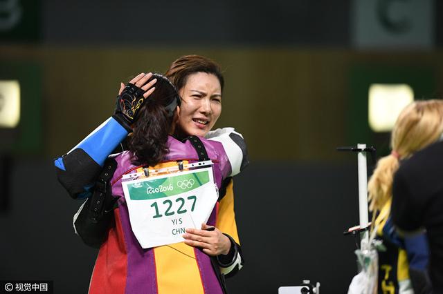 奥运赛报：女子10米气步枪中国丢首金 杜丽易思玲获银铜