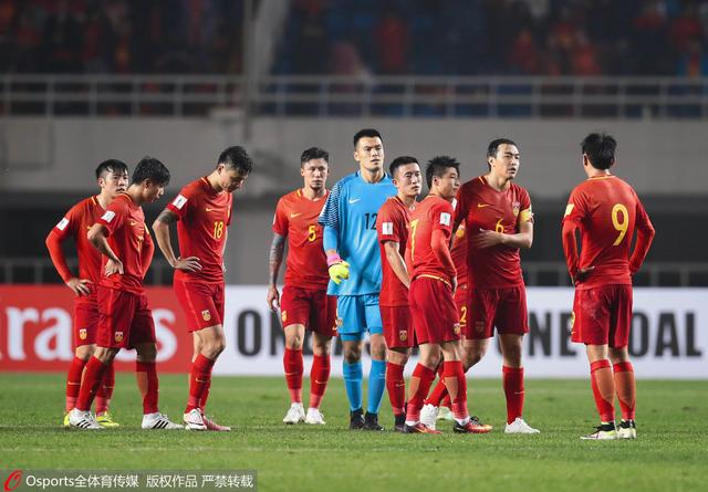 足协高官：全队很难过 接下来付出一千倍努力
