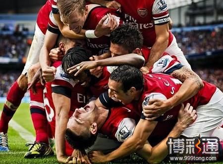 英超年度最佳照片：阿森纳疯狂庆祝镜头