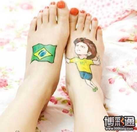 16位宝贝地铁大秀玉腿盛宴